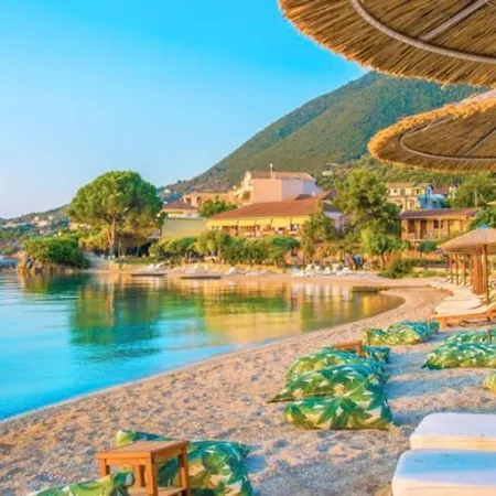 Villa With Heated Pool And Sea View